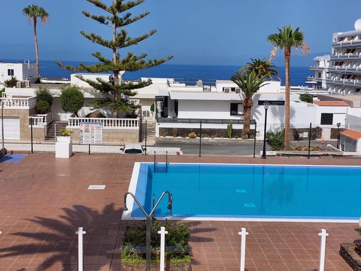 First Line Villa Floor Studio Apartment With Amazing Sea View Air Conditioned Just 50M From The Beach Costa Adeje Dış mekan fotoğraf