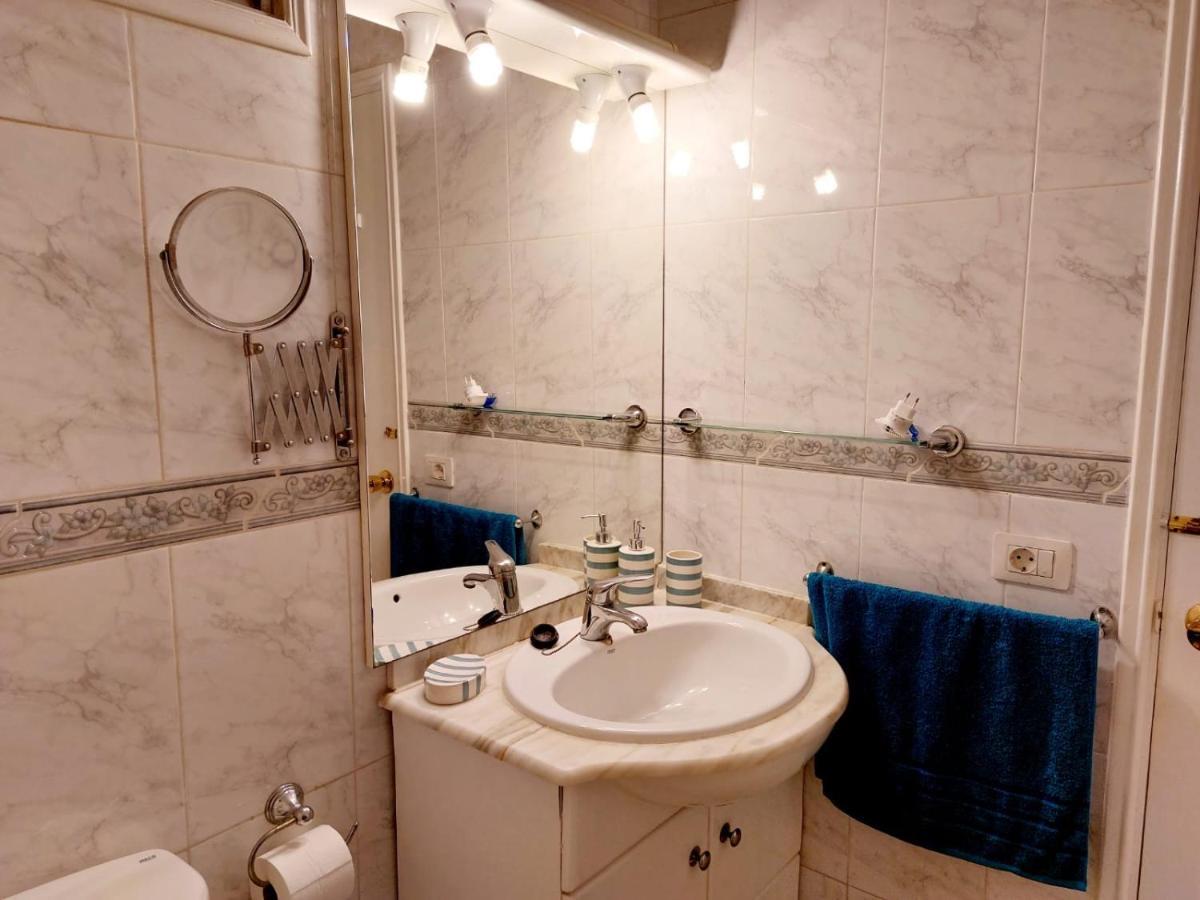 First Line Villa Floor Studio Apartment With Amazing Sea View Air Conditioned Just 50M From The Beach Costa Adeje Dış mekan fotoğraf