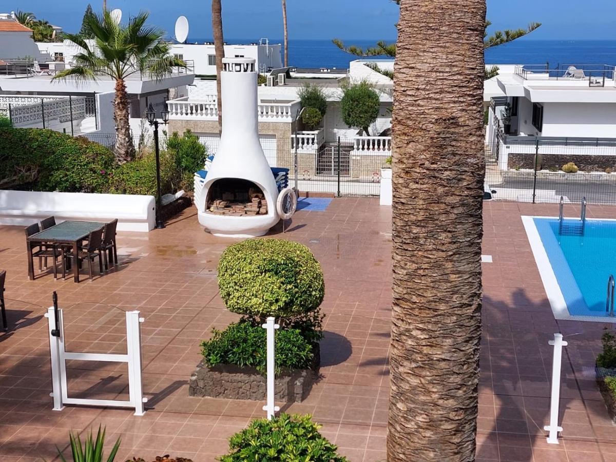 First Line Villa Floor Studio Apartment With Amazing Sea View Air Conditioned Just 50M From The Beach Costa Adeje Dış mekan fotoğraf