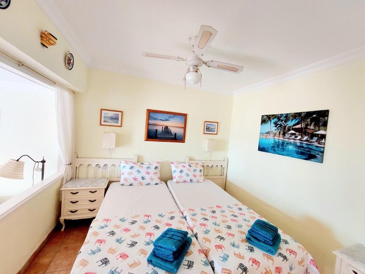 First Line Villa Floor Studio Apartment With Amazing Sea View Air Conditioned Just 50M From The Beach Costa Adeje Dış mekan fotoğraf